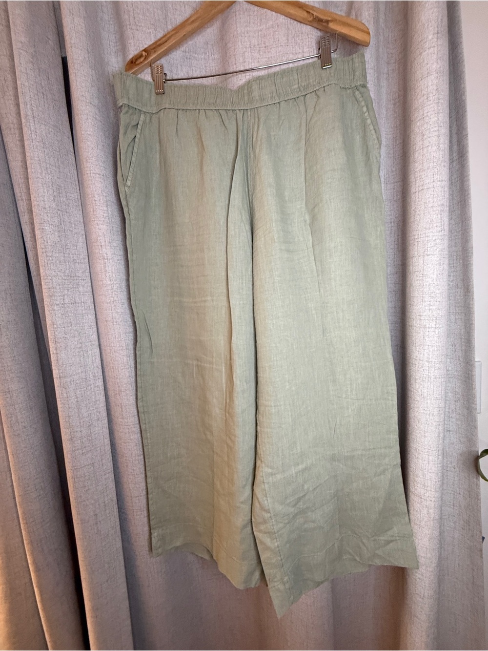 Tahari Wide-Leg Linen Pants